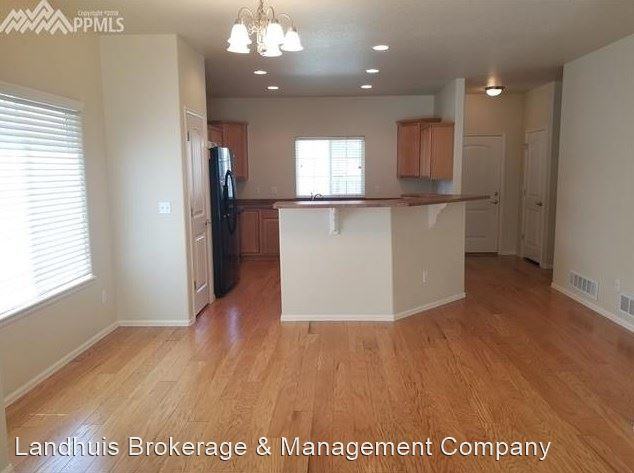 6375 Pilgrimage Rd - Photo 2 of 14