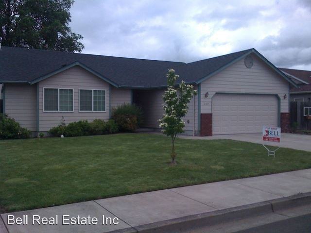 240 Blue Jay Loop - Photo 2 of 10