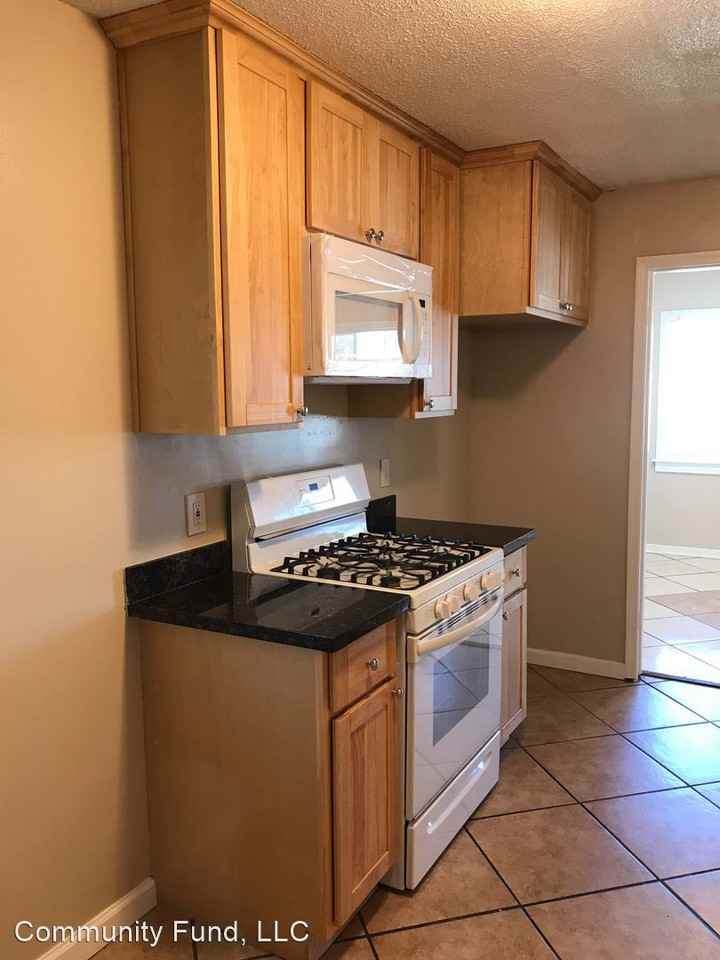 228 Makin Rd - Photo 2 of 22