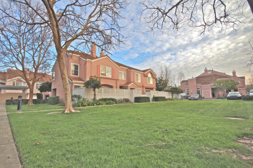 15 Torregata Loop - Photo 2 of 28