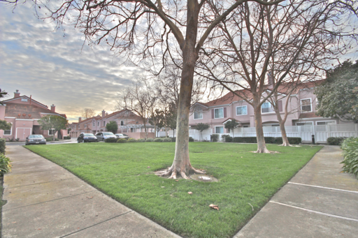 15 Torregata Loop - Photo 3 of 28