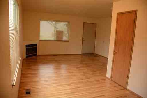 52653 NW 4th St - Photo 3 of 19