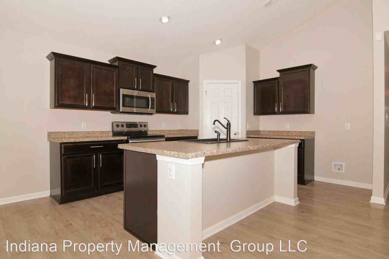 10010 Jenna Ln - Photo 3 of 21