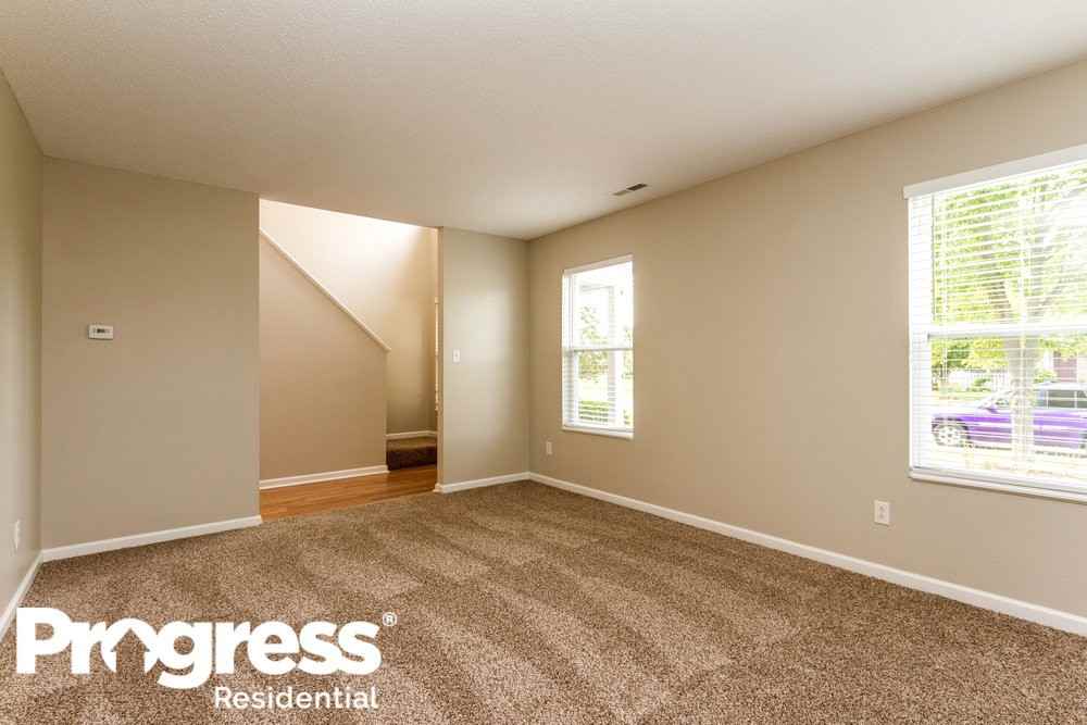 1163 Chestnut Ln - Photo 3 of 16