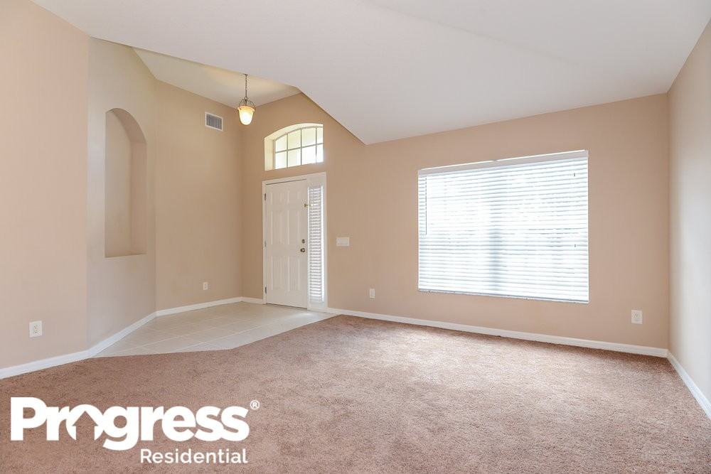 3230 Prairie Iris Dr - Photo 2 of 15