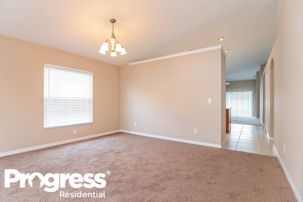 3230 Prairie Iris Dr - Photo 3 of 15