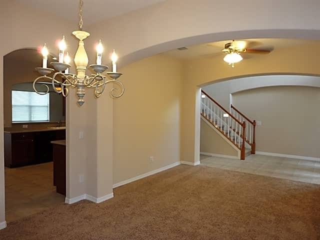 15217 Princewood Ln - Photo 3 of 19