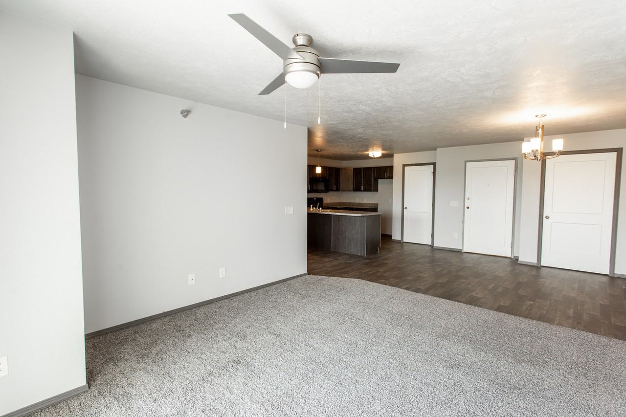 Whisper Ridge Commons - Photo 3 of 21