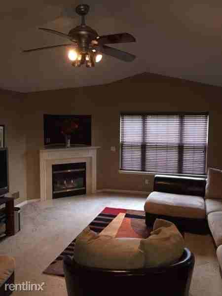 119 Vista Dr S - Photo 3 of 10