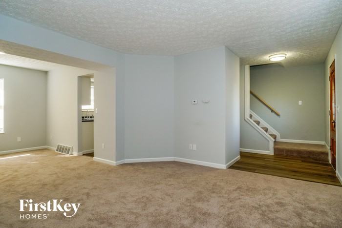 2927 Bretton Woods Dr - Photo 3 of 15