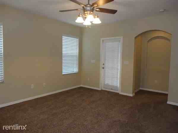 Loneoak View Dr - Photo 3 of 8