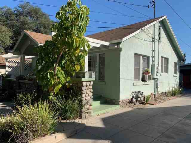 590 East Rio Grande Street - Photo 2 of 9