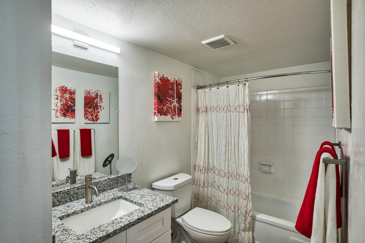 Grammercy - Photo 5 of 125