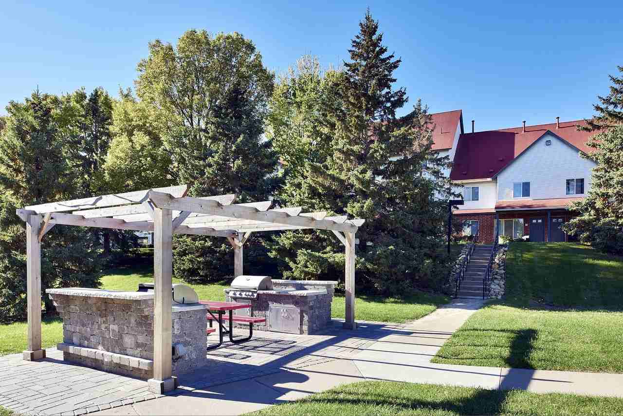 Southwind Village - Photo 7 of 37