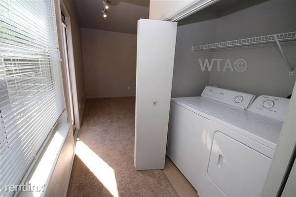 Craddock and N. LBJ Apartments Craddock Ave, San Marcos, TX 78666