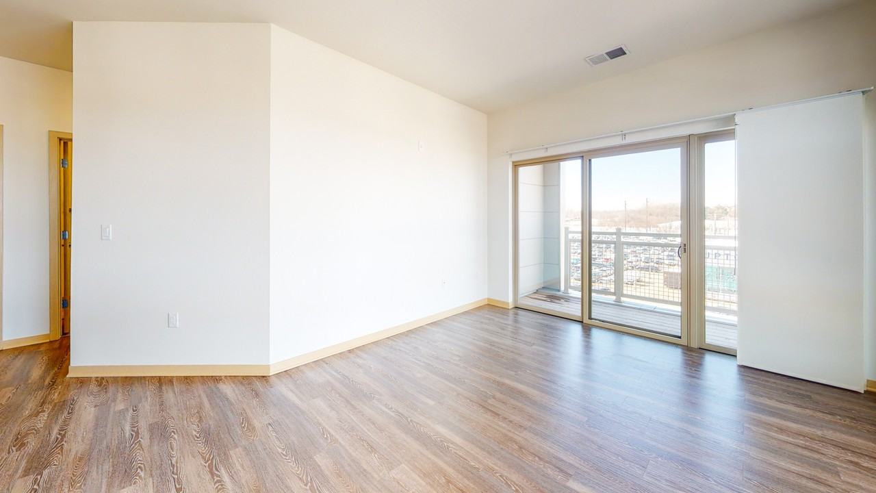 The 2100 Urban Residence - Photo 5 of 49