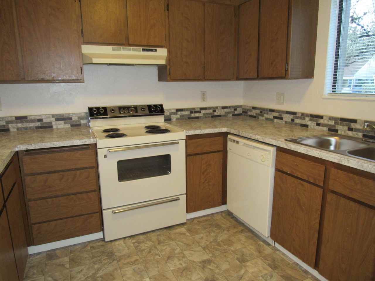 985 Lewis Avenue #985-07 - Photo 2 of 8