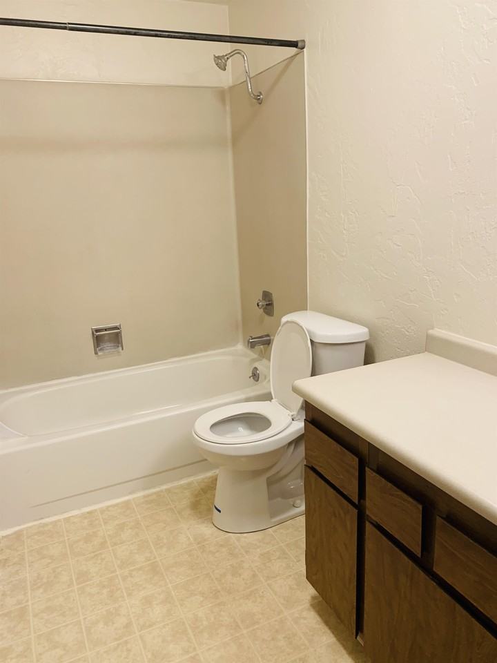 985 Lewis Avenue #985-07 - Photo 3 of 8