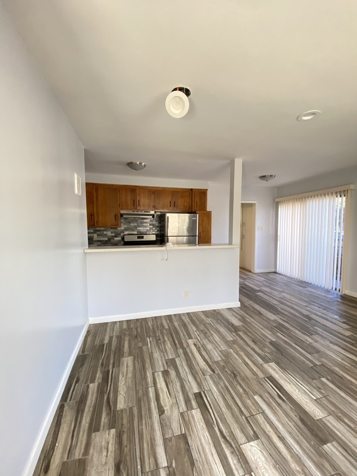 1718 W. 80th St. - Photo 2 of 10