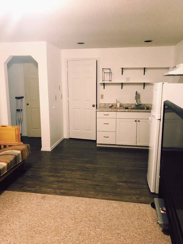 Newly Updated, Cozy, and Centrally Located Poulsbo Apartment - Photo 3 of 15
