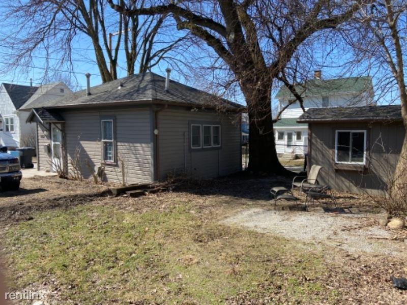 162 S Church St - Photo 2 of 11