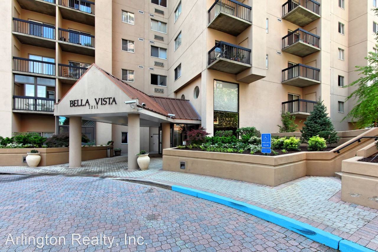 1211 S. Eads St. - Photo 3 of 32