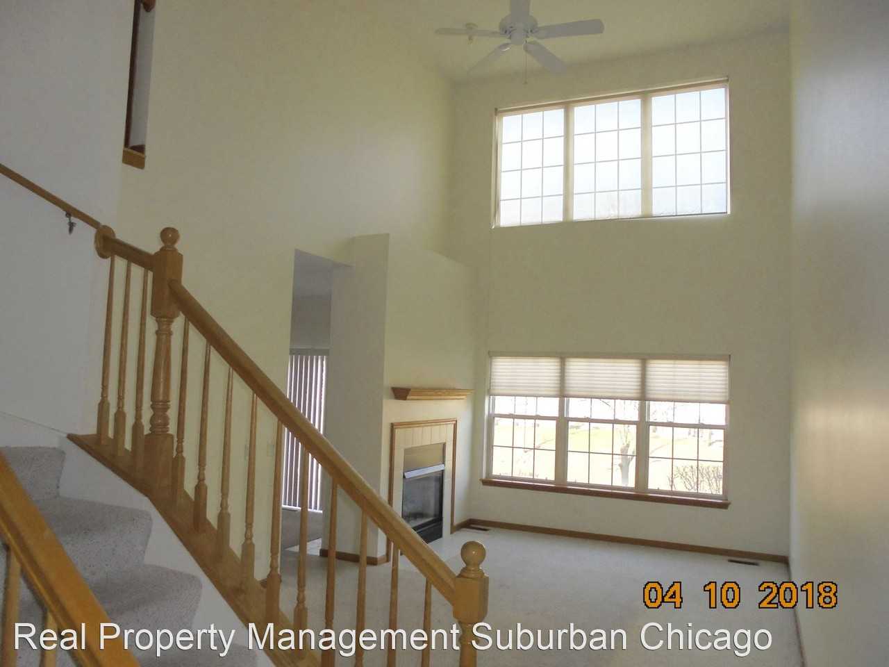 164 Bay Dr - Photo 2 of 12