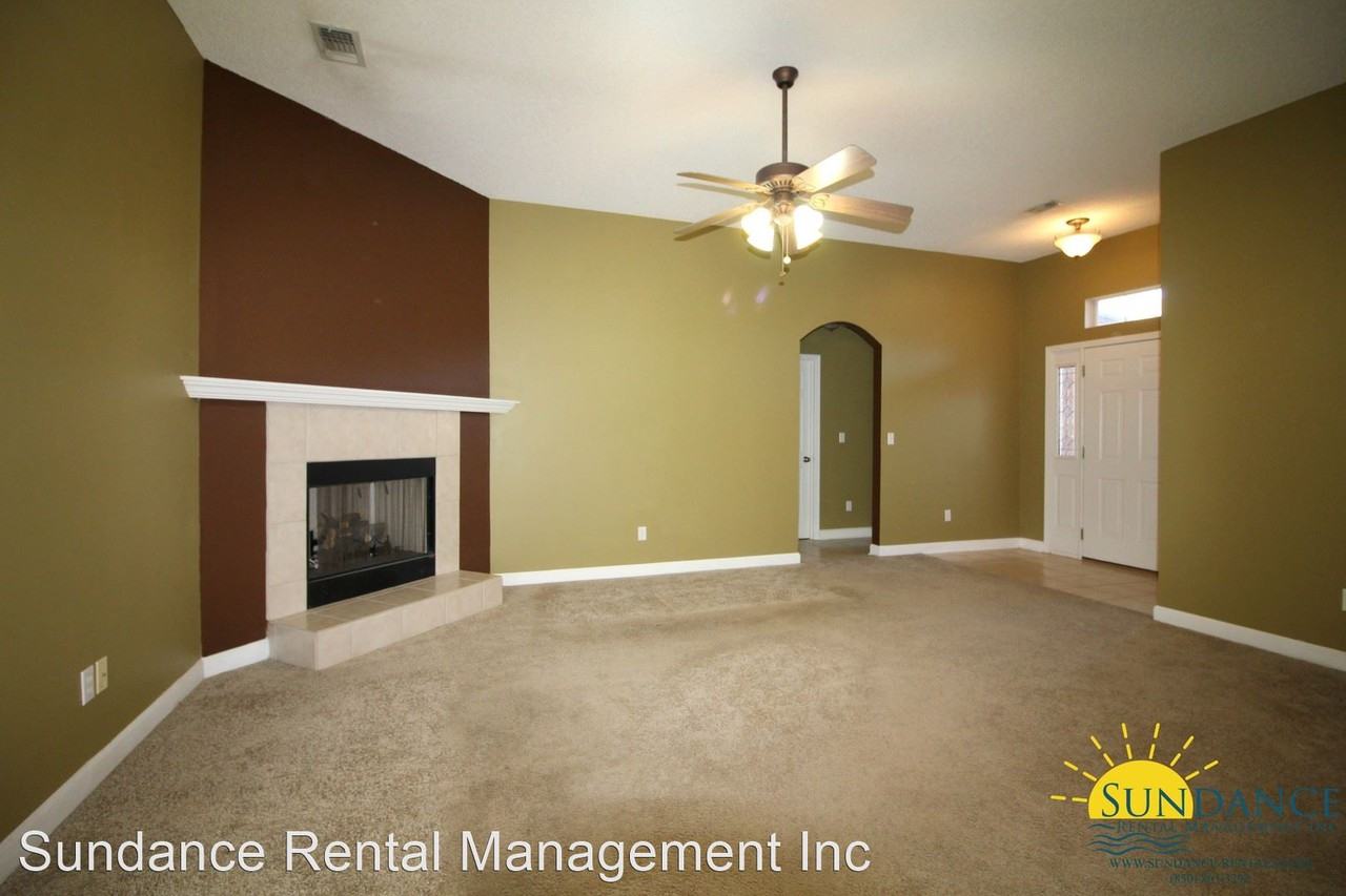 446 Chris Ln - Photo 2 of 12