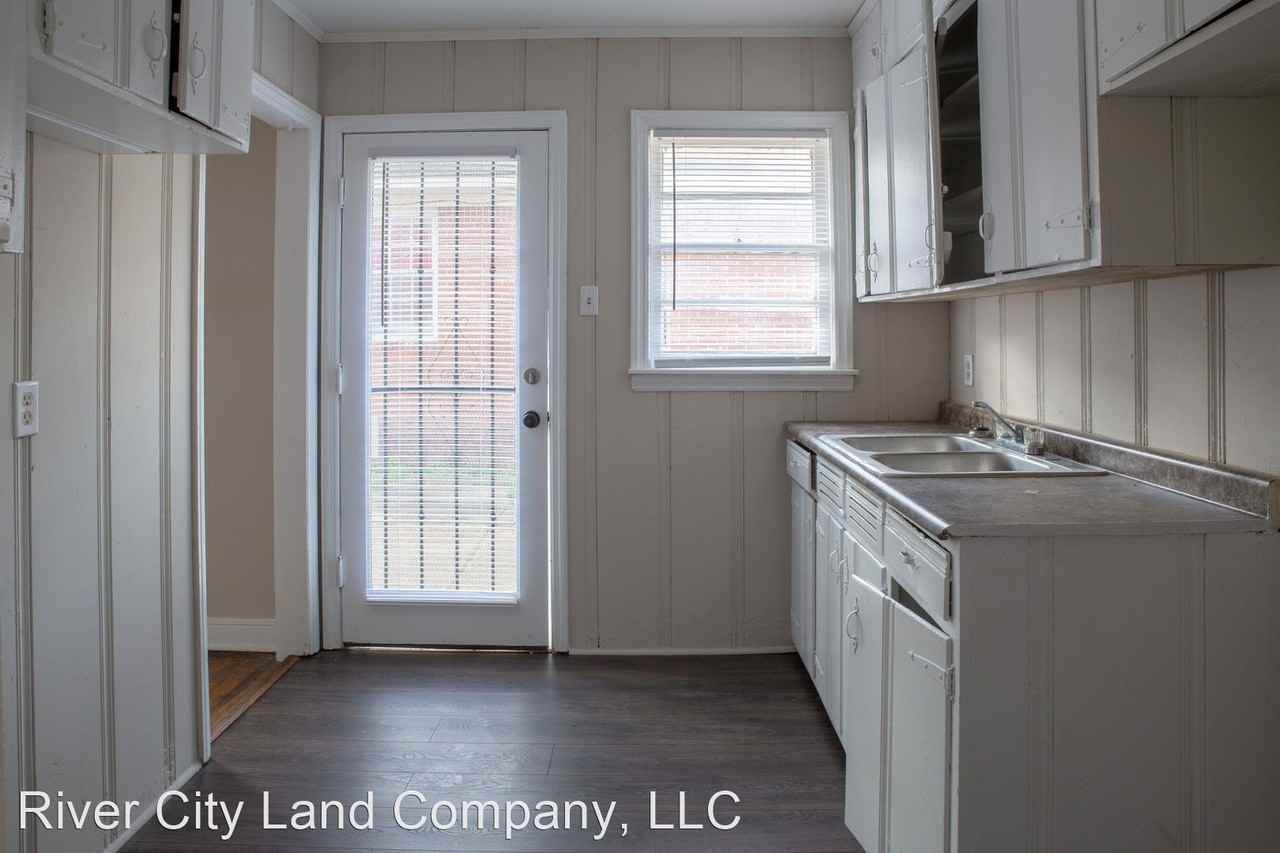 94 N Holmes St - Photo 3 of 22