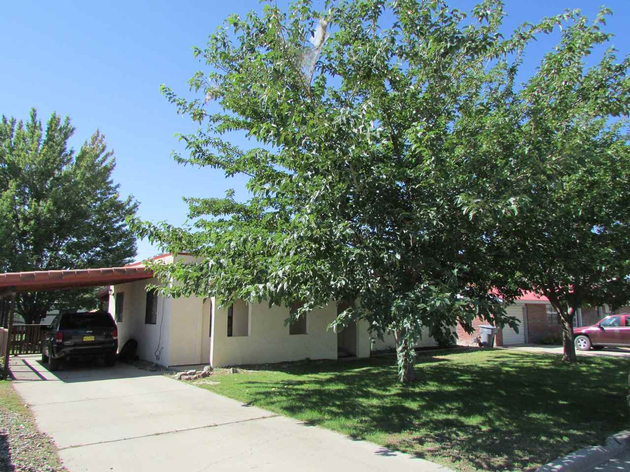 1007 River Cir Dr - Photo 2 of 13