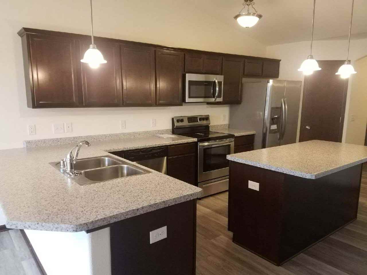 124 Villa Ct - Photo 3 of 21