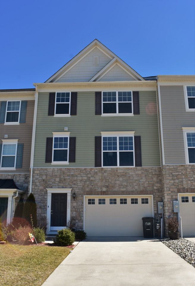 1907 River Vista Dr - Photo 2 of 19