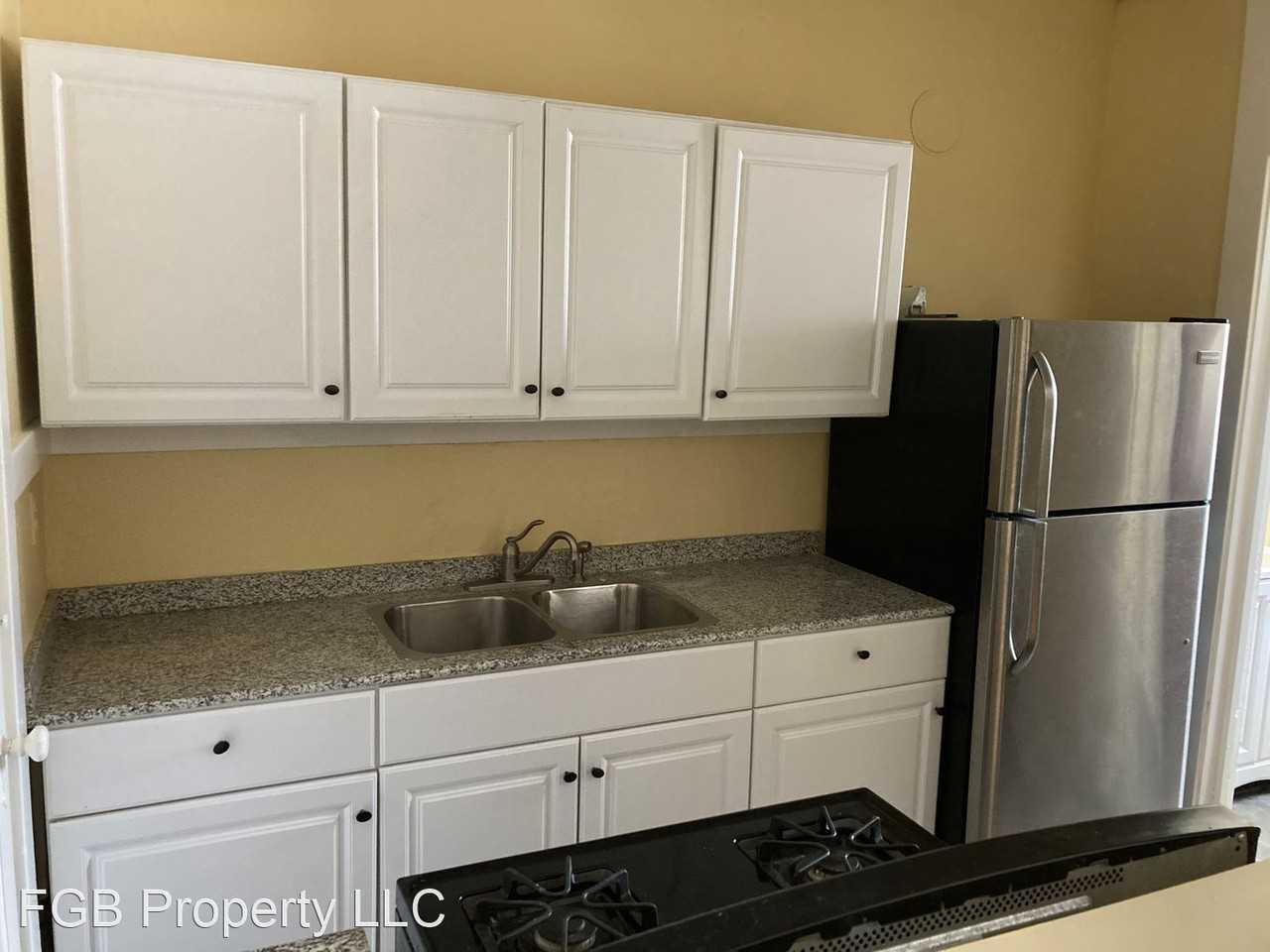 1099 Genesee Street - Photo 3 of 8