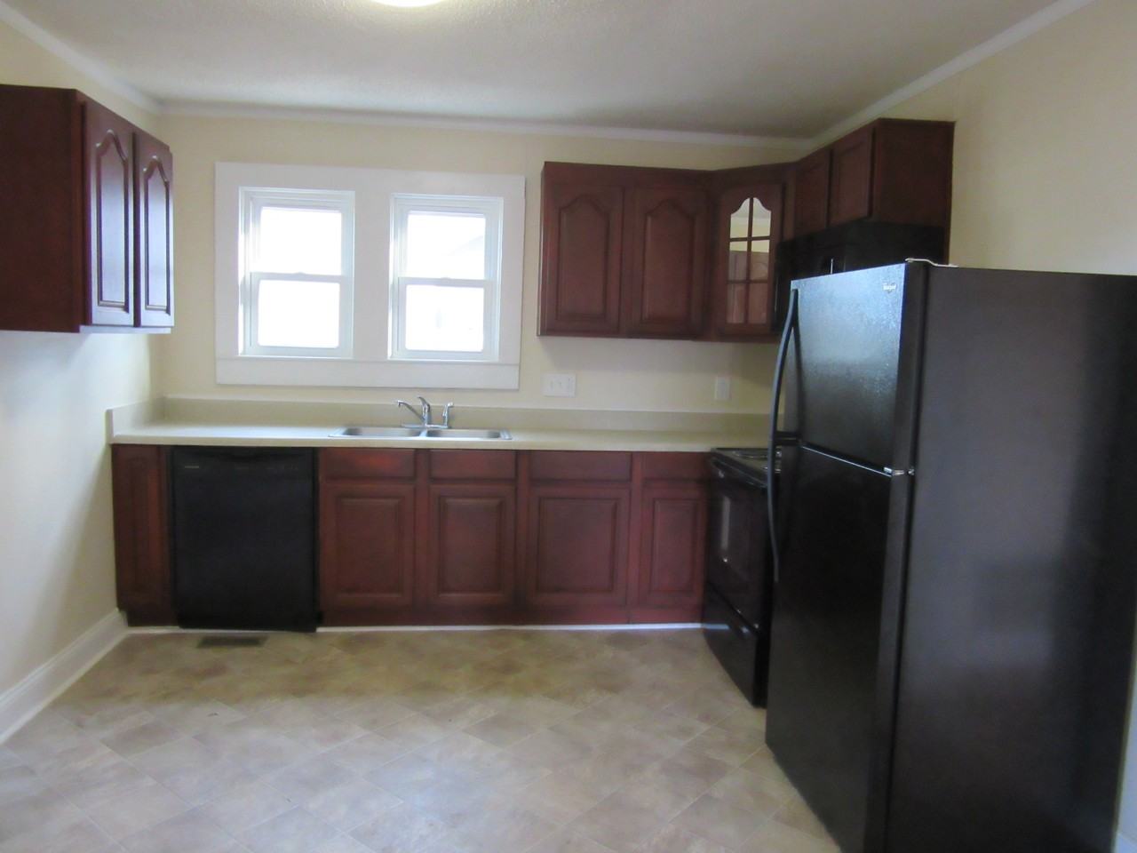 209 Caldwell St - Photo 3 of 6