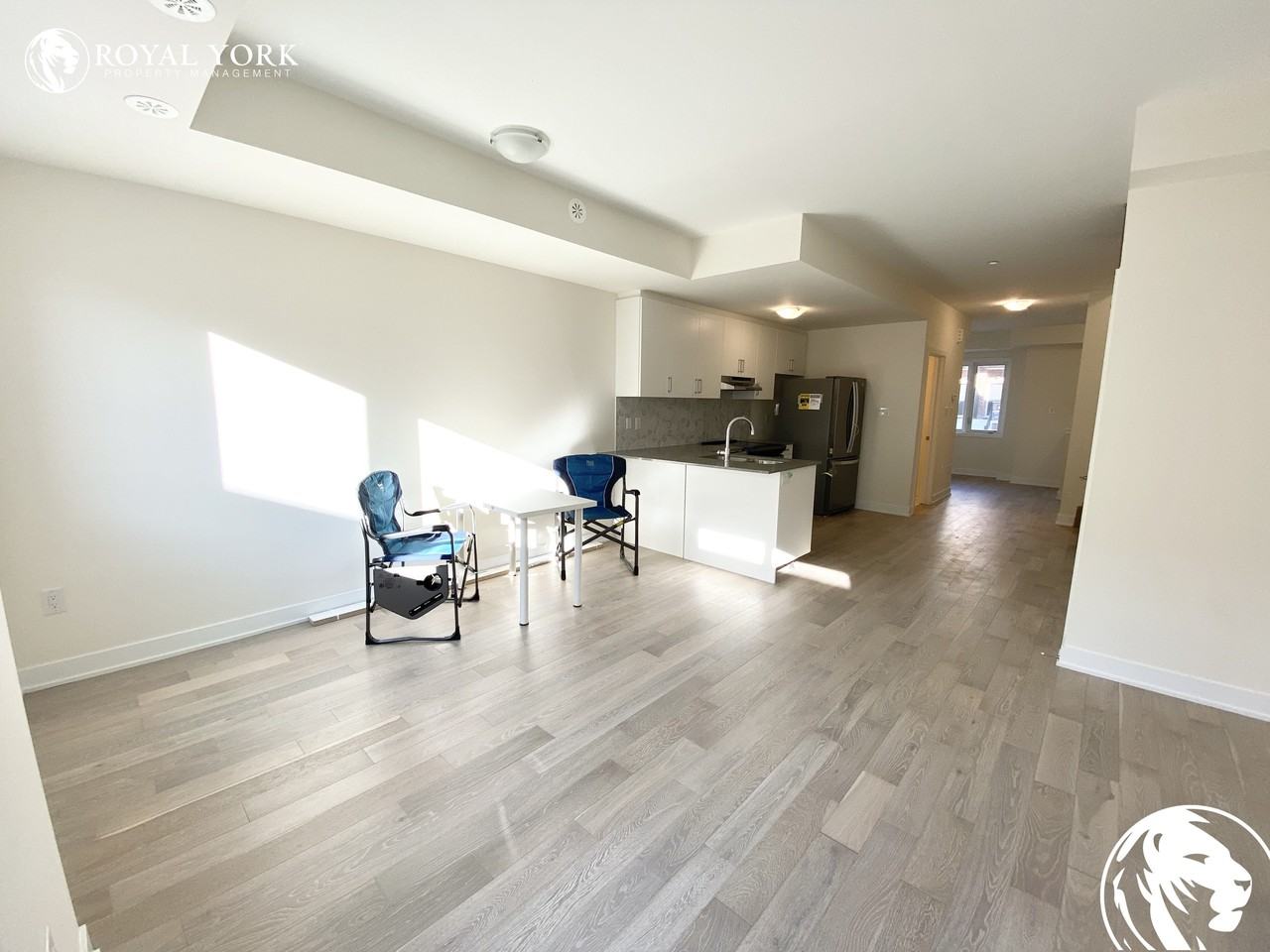 44 William Duncan Rd - Photo 2 of 23