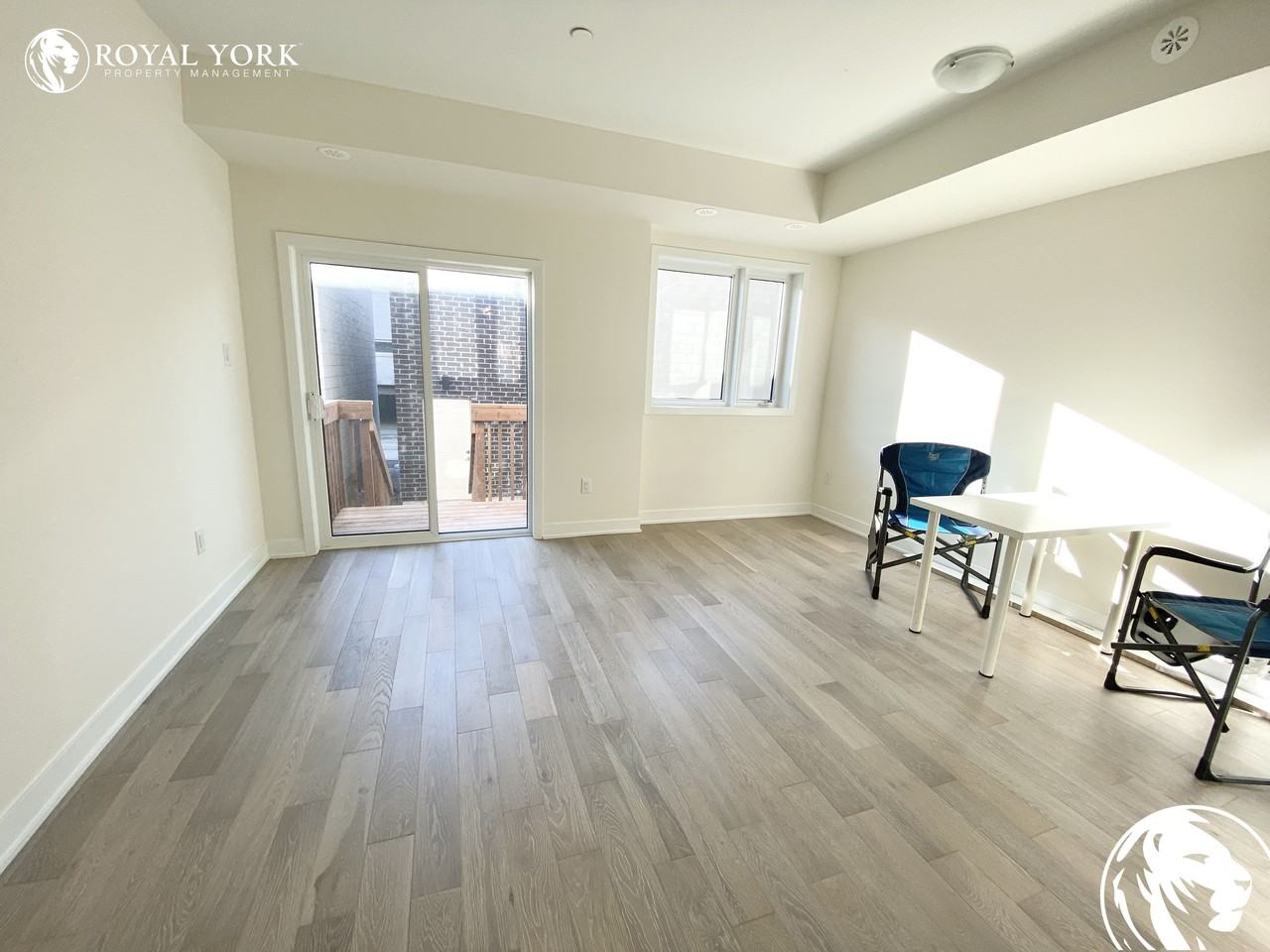 44 William Duncan Rd - Photo 3 of 23