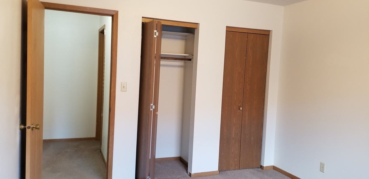 413 S. Johnson - Photo 3 of 8