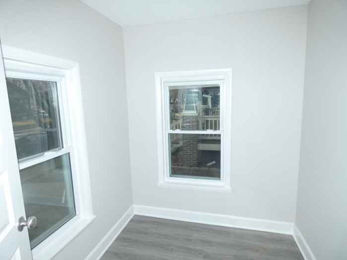 1004 E 22nd Ave - Photo 2 of 10