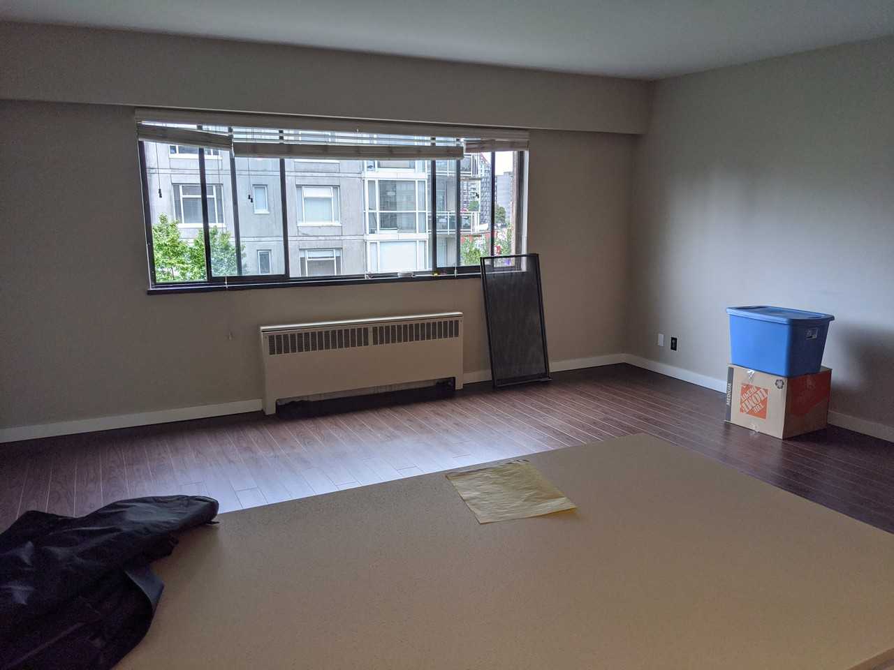 Winston House - Photo 2 of 4