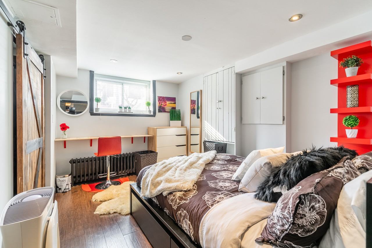 Furnished 1 bedroom Apartment Cable, Utilities All Inclusive