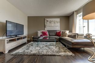 12004 35 - Photo 1 of 1