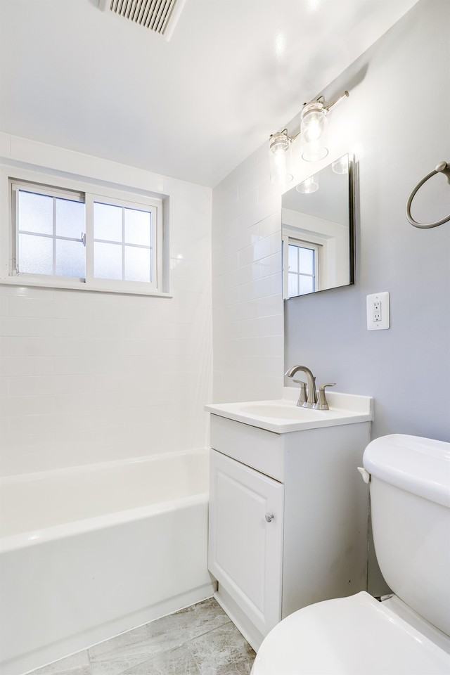 1941 N Cameron St #4 - Photo 5 of 15