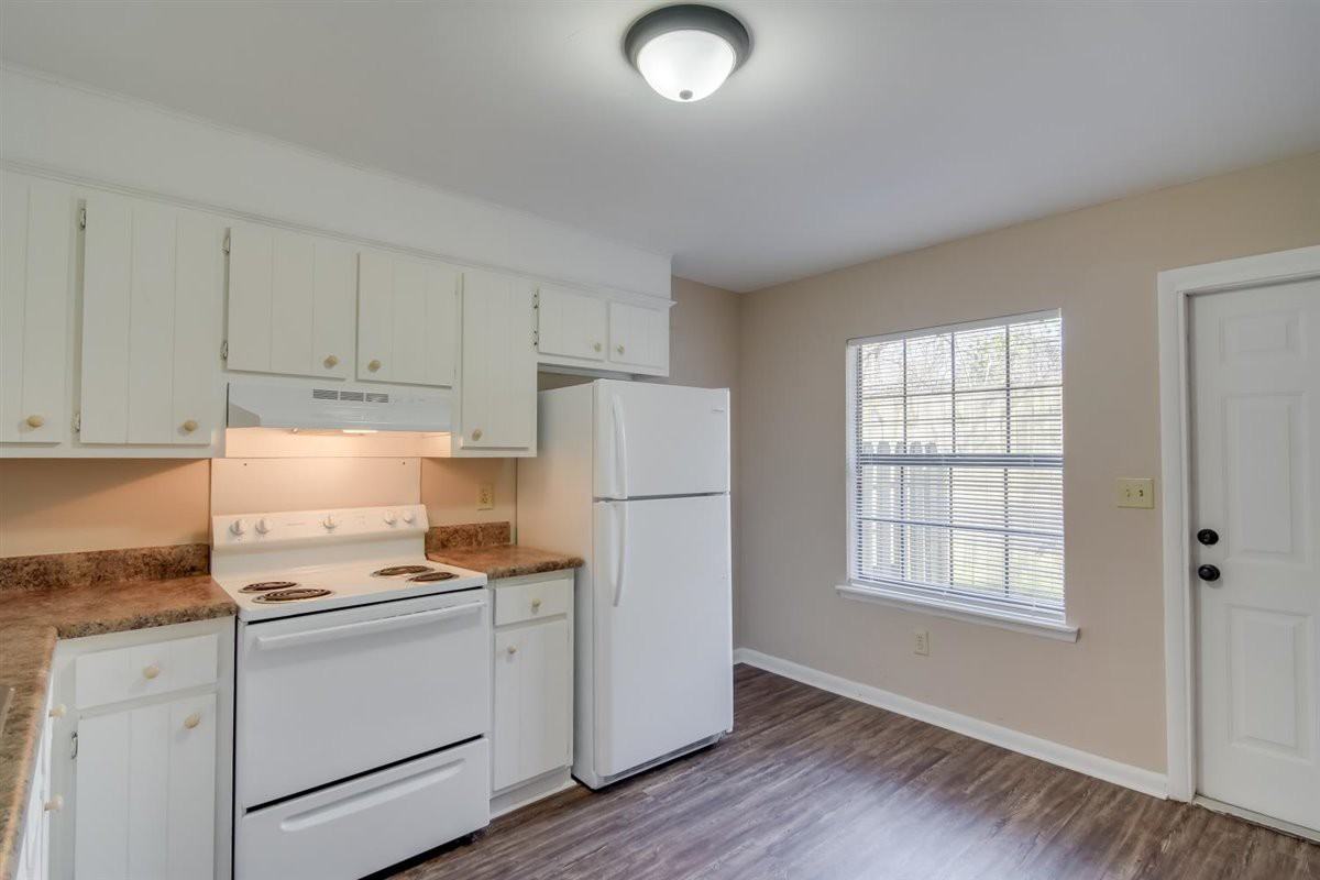 1916 Central Ave #C - Photo 7 of 17