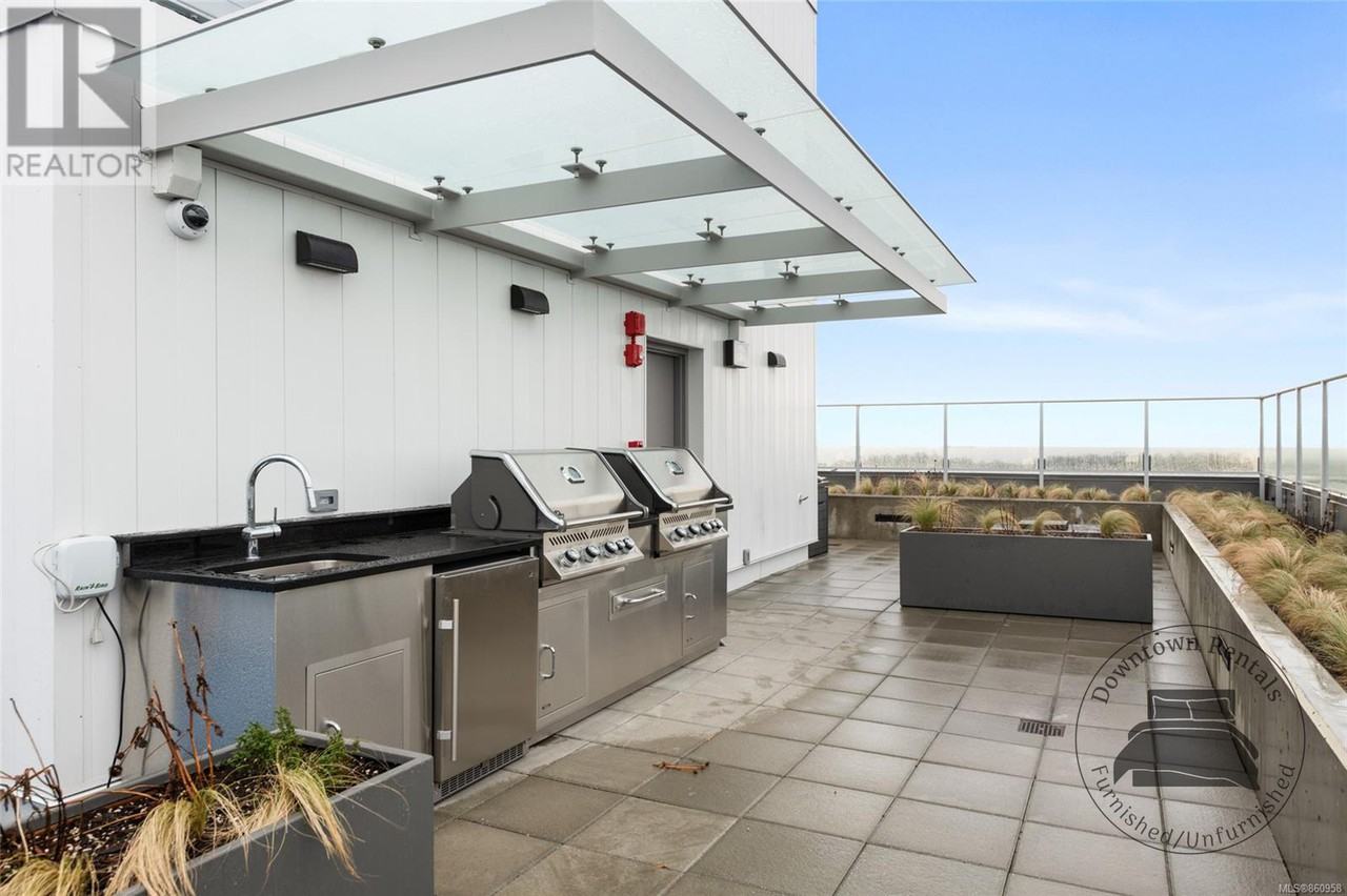 848 Yates Street - Photo 2 of 18