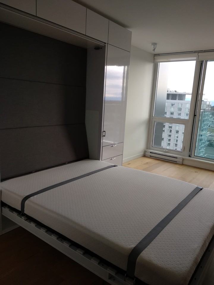 Prime on the Plaza - Photo 2 of 8