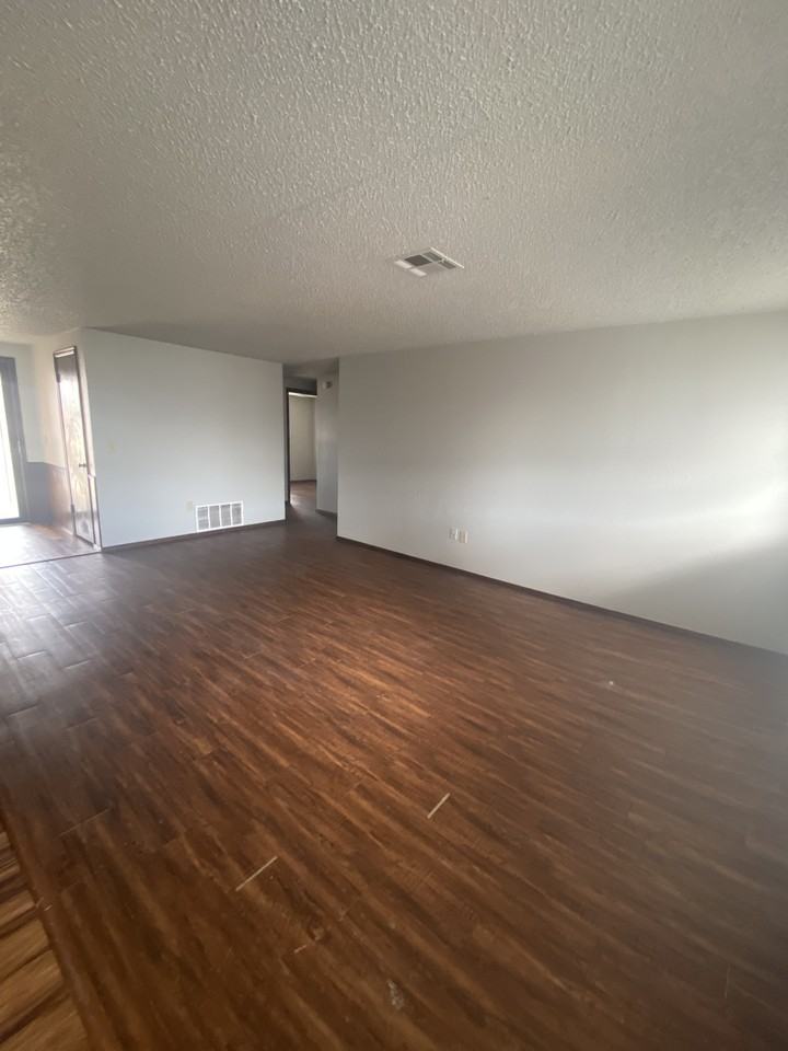 3100 Sw 83rd St - Photo 2 of 12