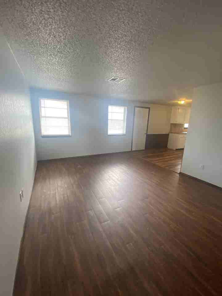 3100 Sw 83rd St - Photo 3 of 12