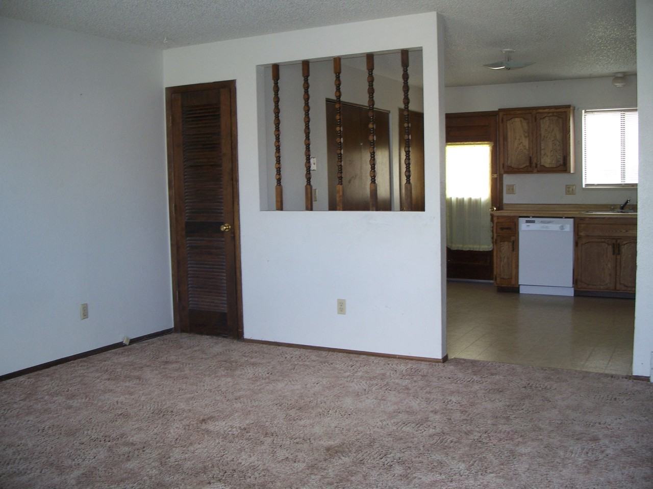 3237 D 1/2 Rd - Photo 2 of 5