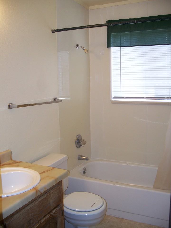 3237 D 1/2 Rd - Photo 5 of 5