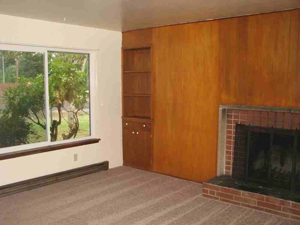 7419 20th St W - Photo 2 of 7